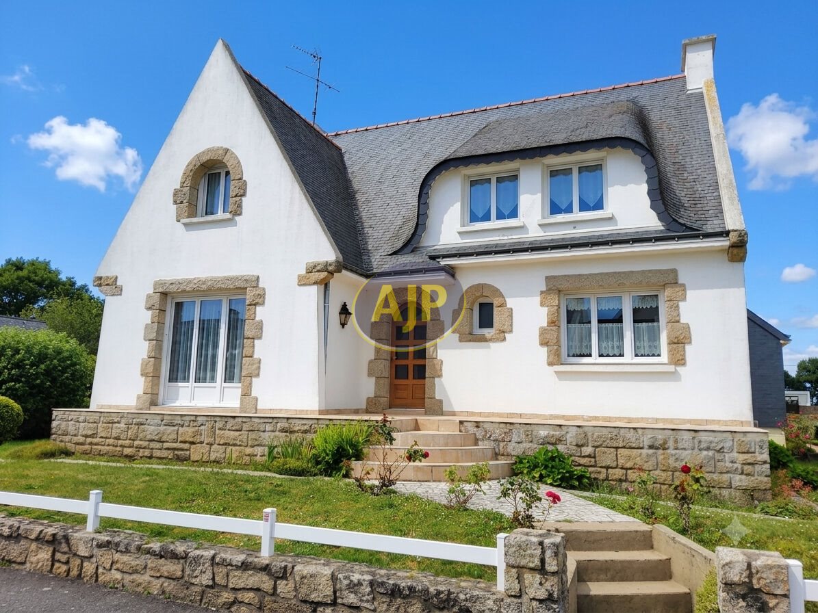 Maison à vendre, 142m², Saint-Thuriau