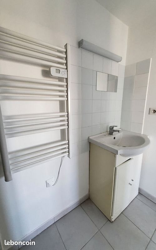 Appartement à louer, 33m², Baud