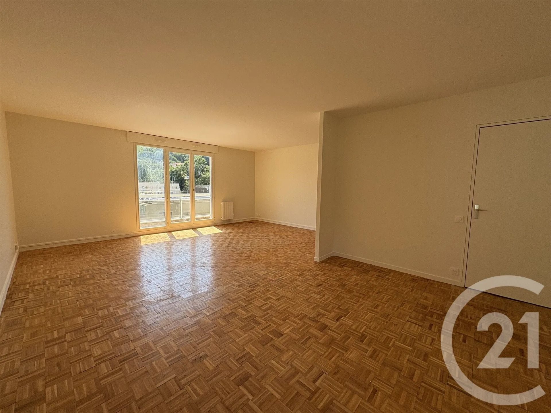 Appartement à louer, 88m², Sèvres