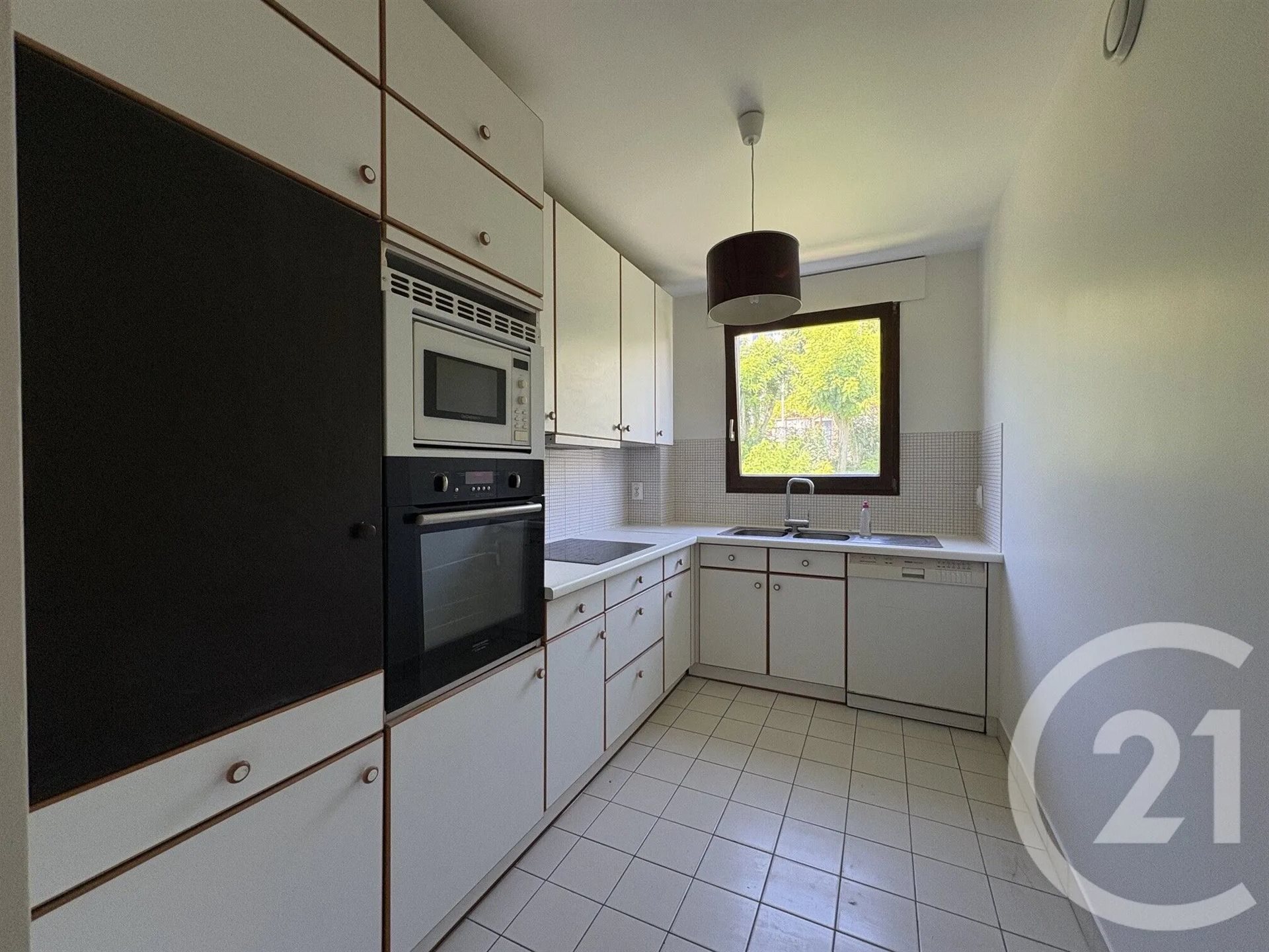 Appartement à louer, 88m², Sèvres