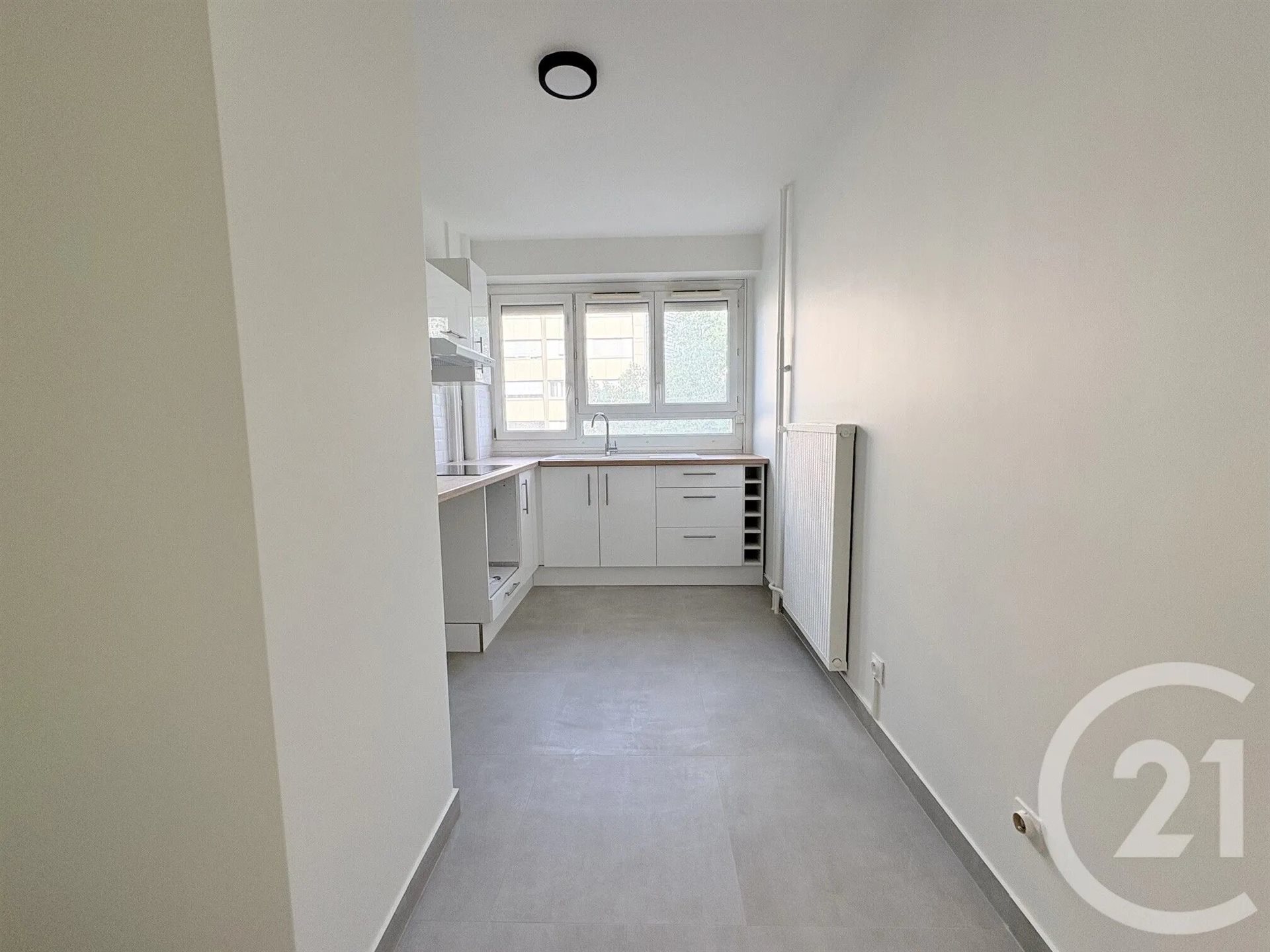 Appartement à louer, 47m², Puteaux