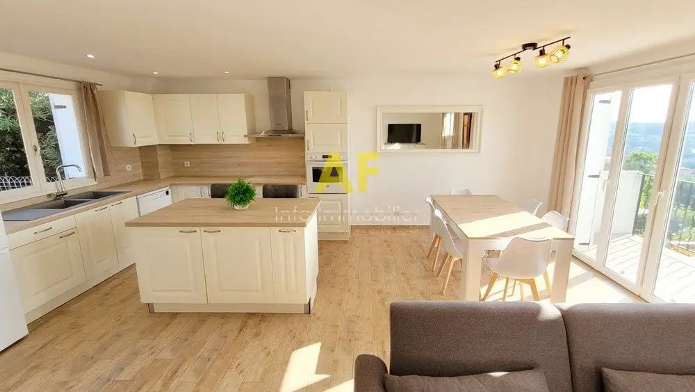 Maison à louer, 74m², Saint-Raphaël