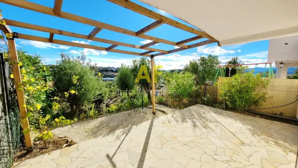 Maison à louer, 74m², Saint-Raphaël