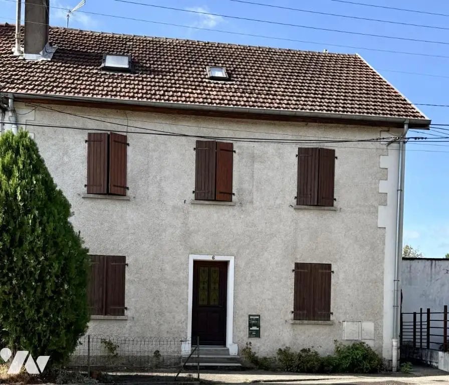 Maison à vendre, 2m², Dole