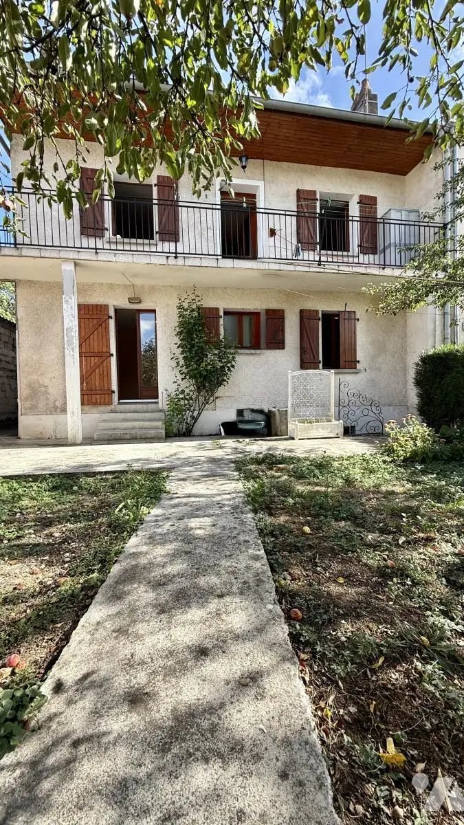 Maison à vendre, 2m², Dole