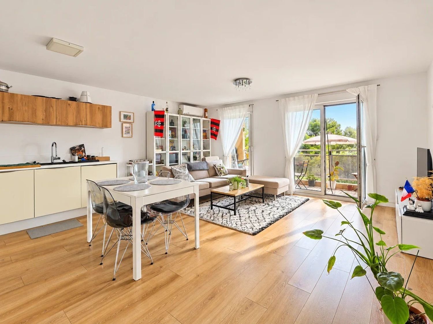 Appartement à louer, 64m², Antibes