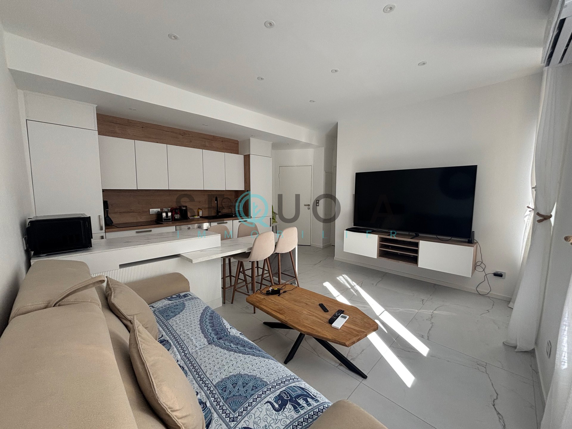 Appartement à louer, 34m², Antibes