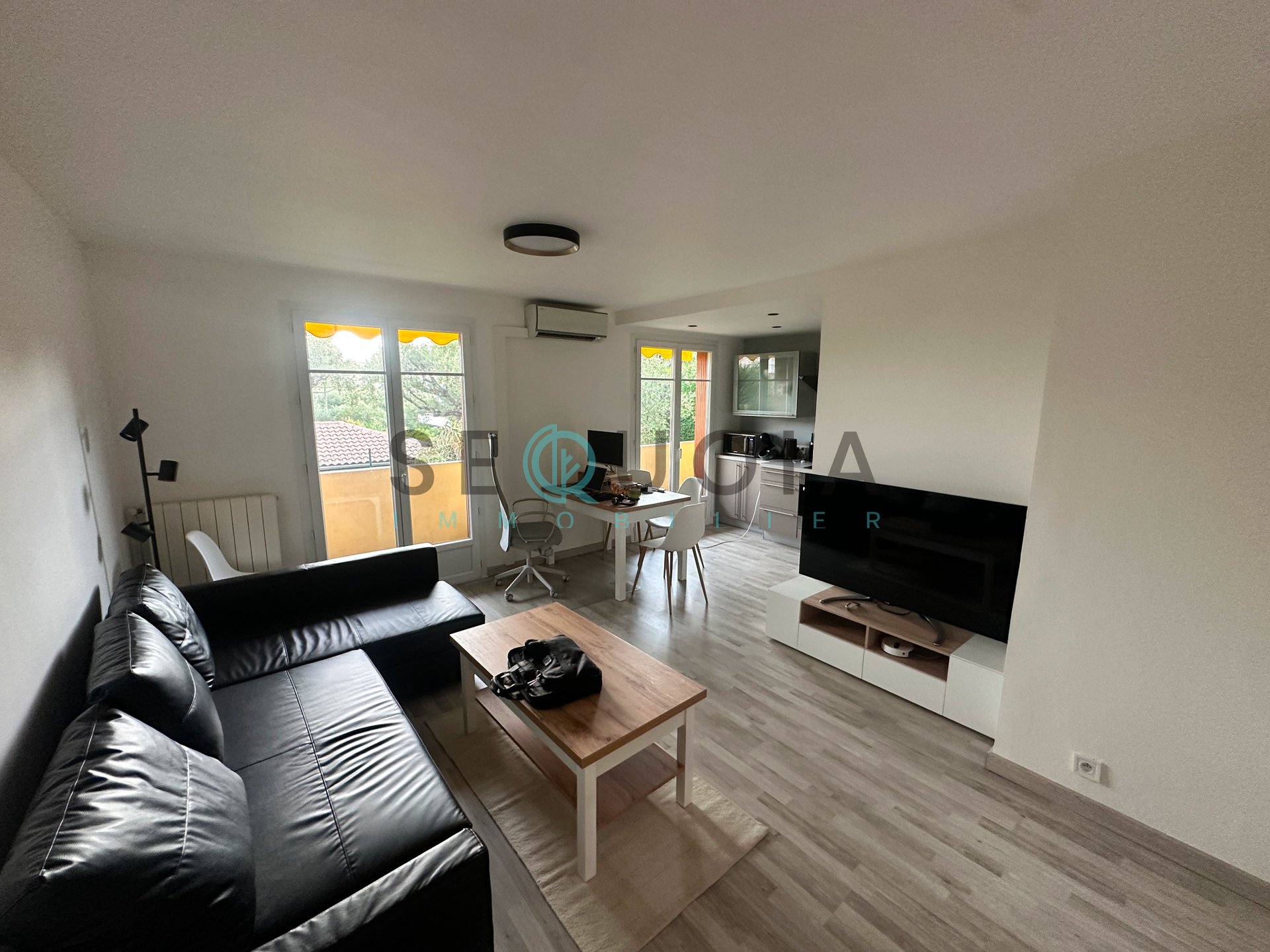 Appartement à louer, 49m², Antibes