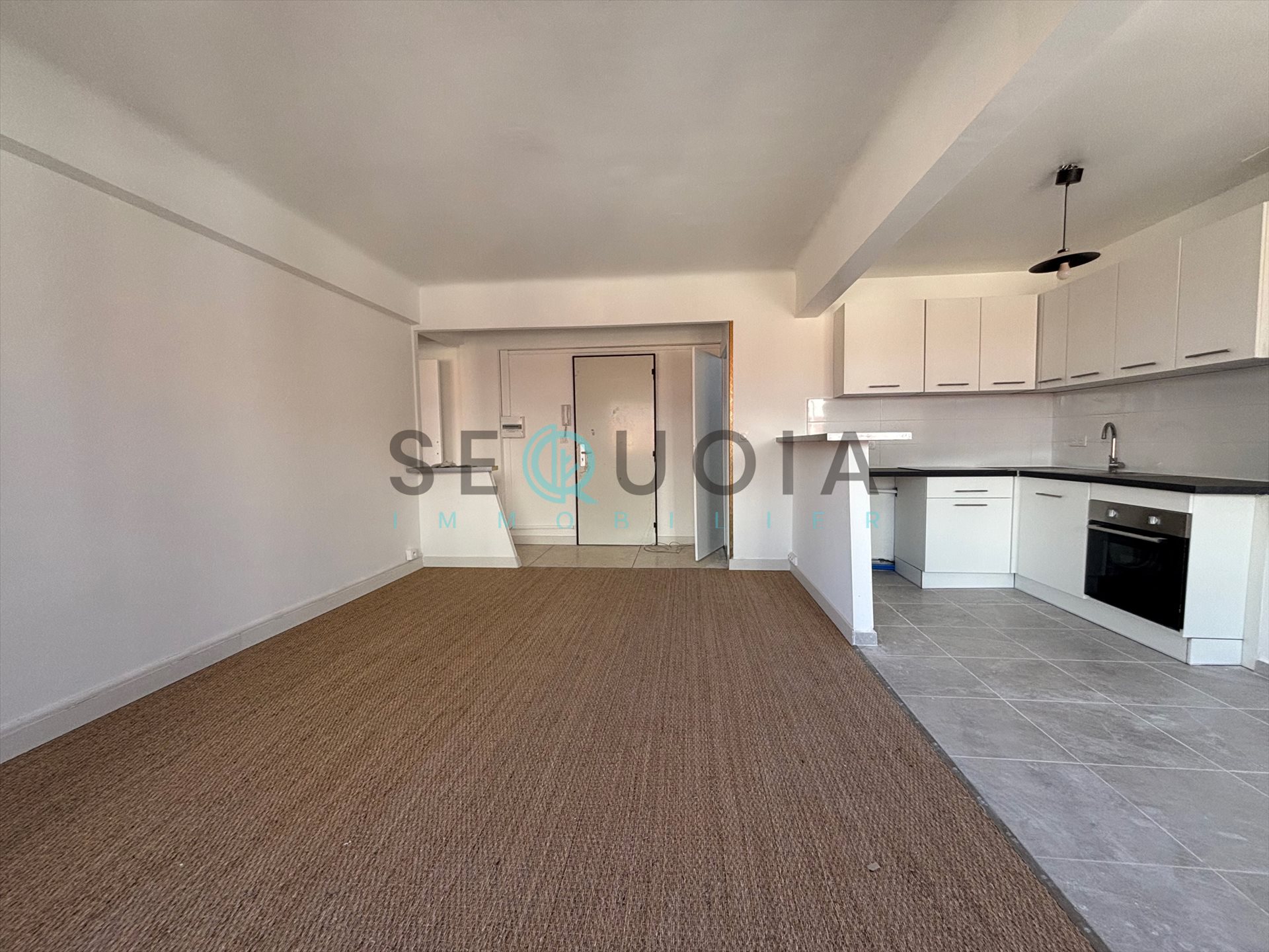 Appartement à louer, 52m², Antibes