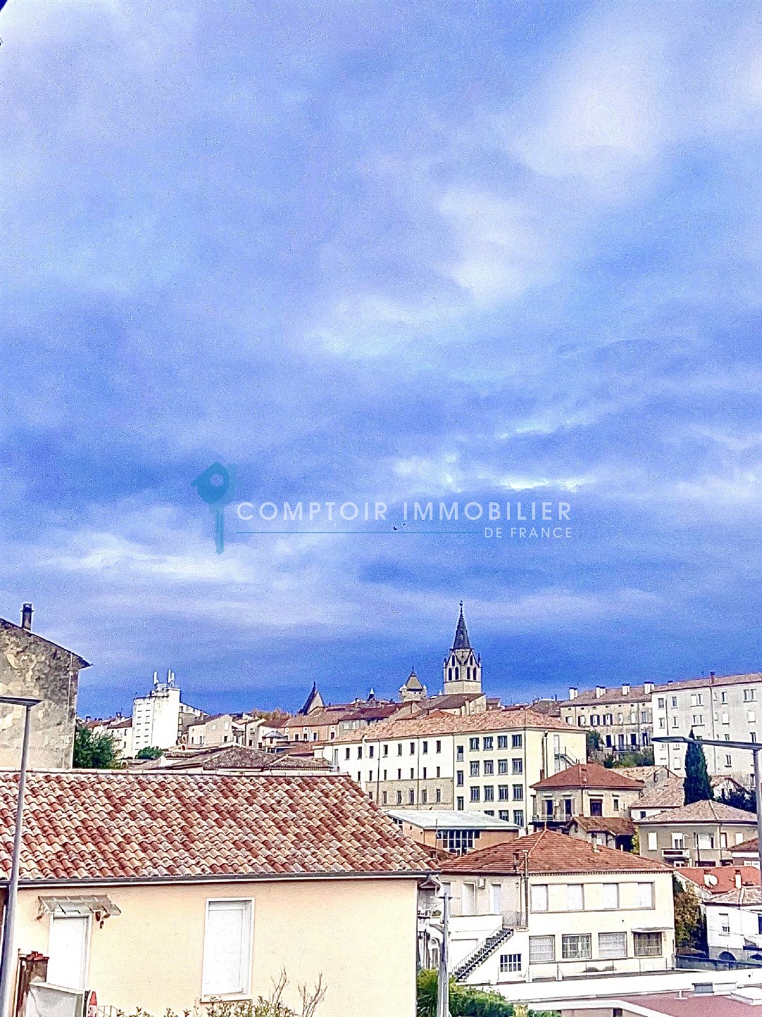 Appartement à vendre, 238m², Aubenas