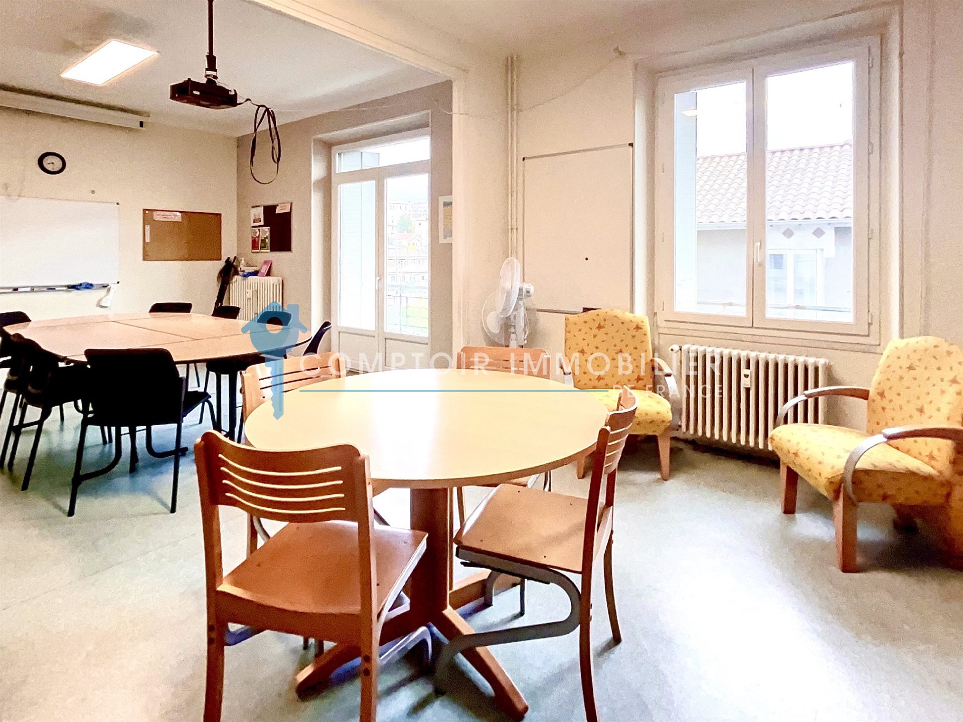 Appartement à vendre, 238m², Aubenas