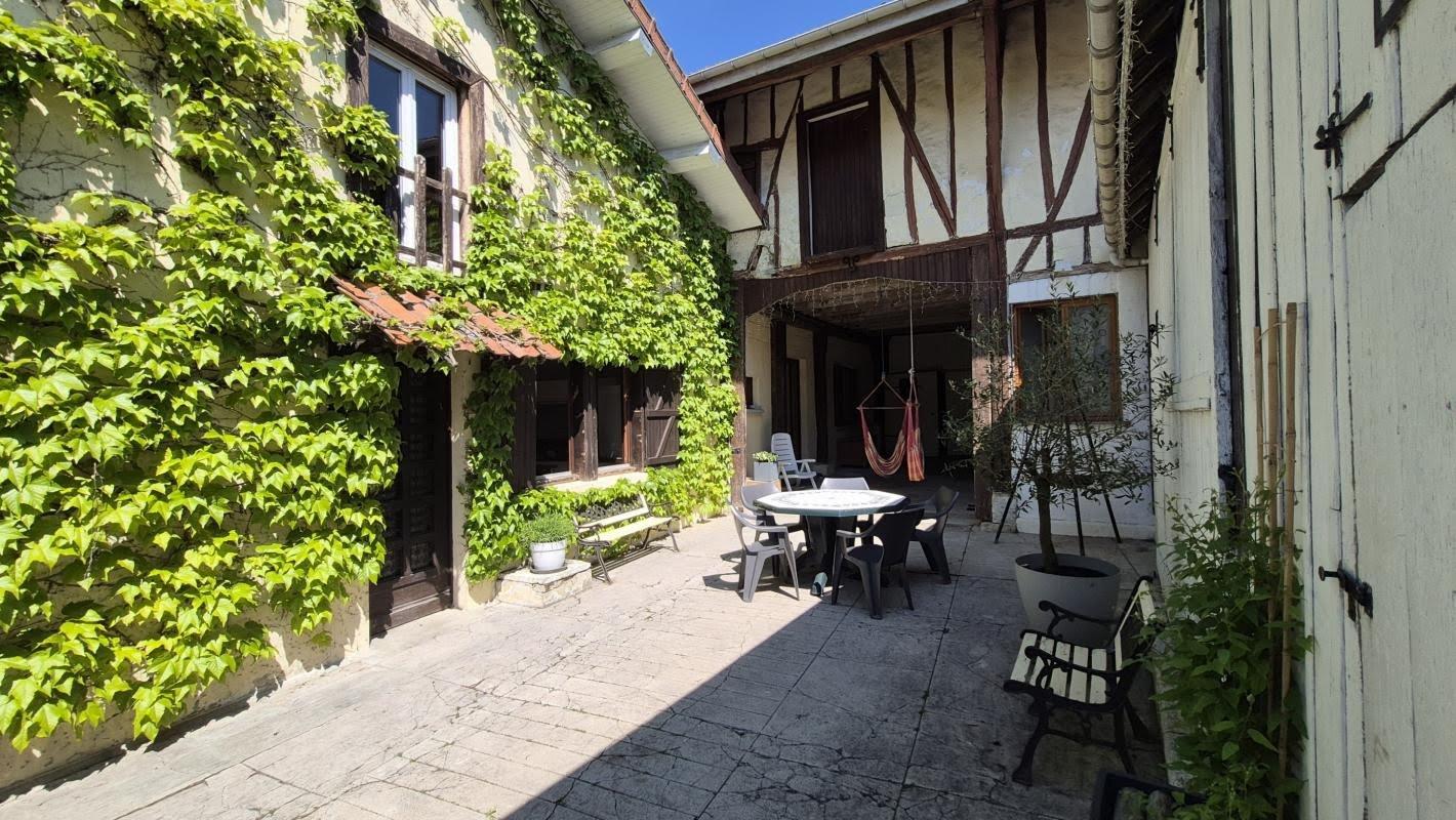Maison à vendre, 147m², Saint-Amand-sur-Fion