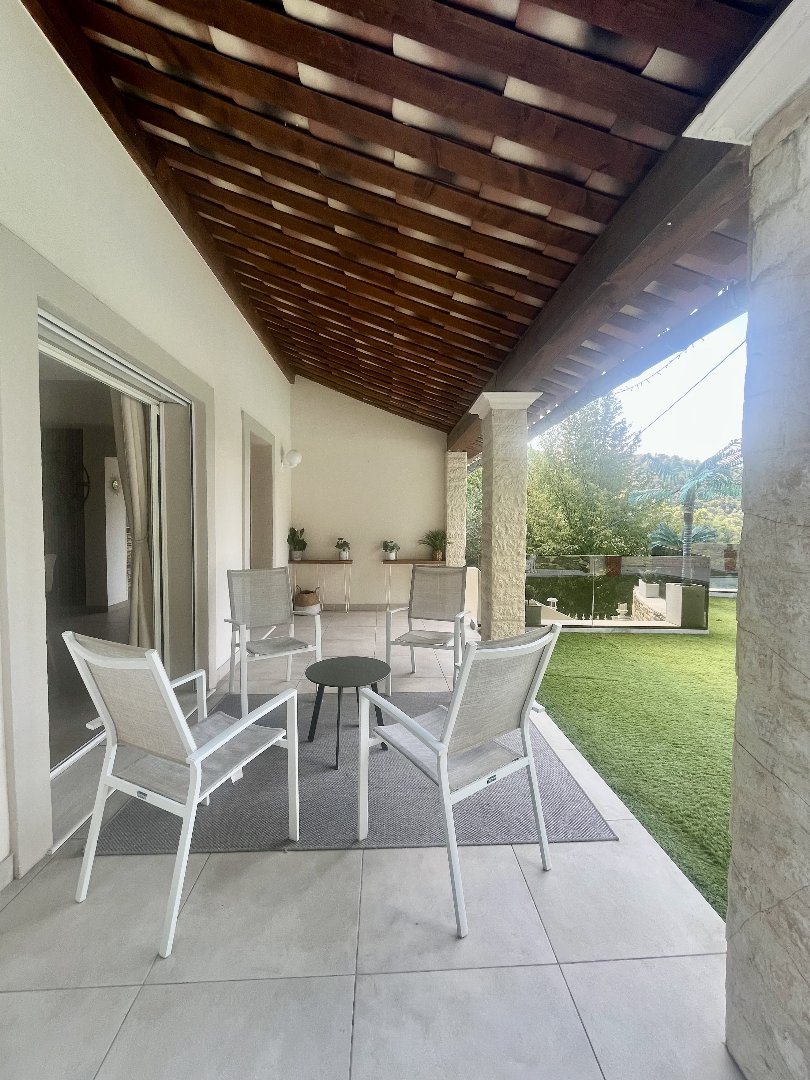 Maison à vendre, 167m², Tourrette-Levens