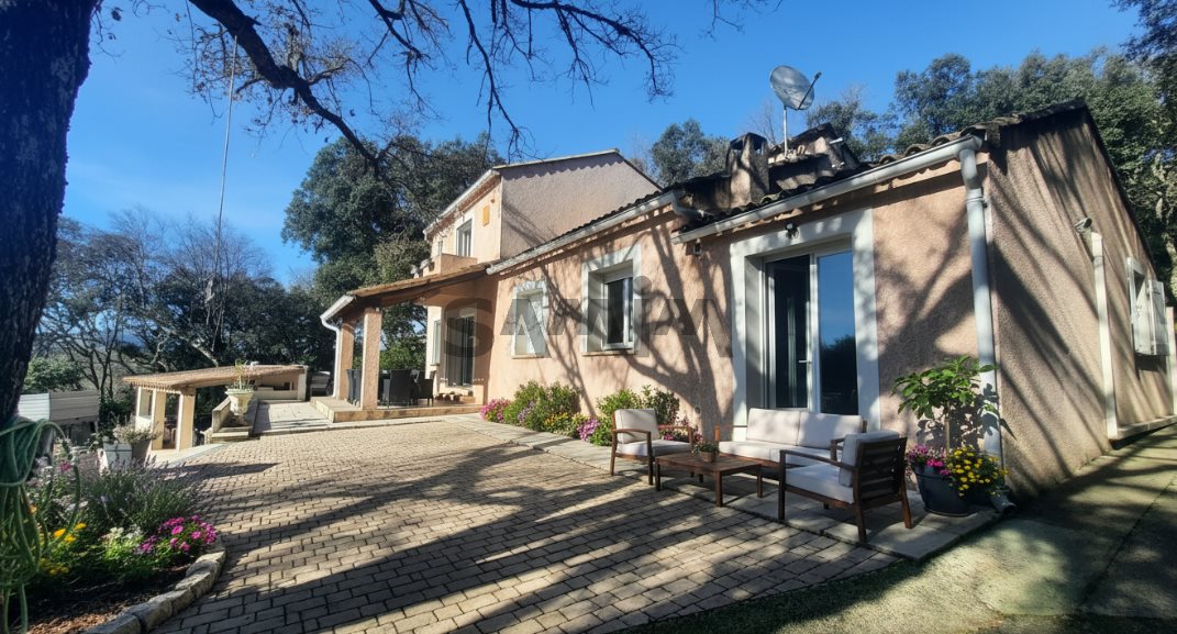 Maison à vendre, 165m², Quissac