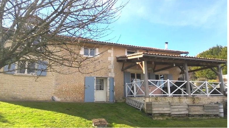 Maison à vendre, 161m², Salles-Lavalette