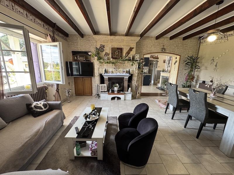 Maison à vendre, 136m², Neuvicq