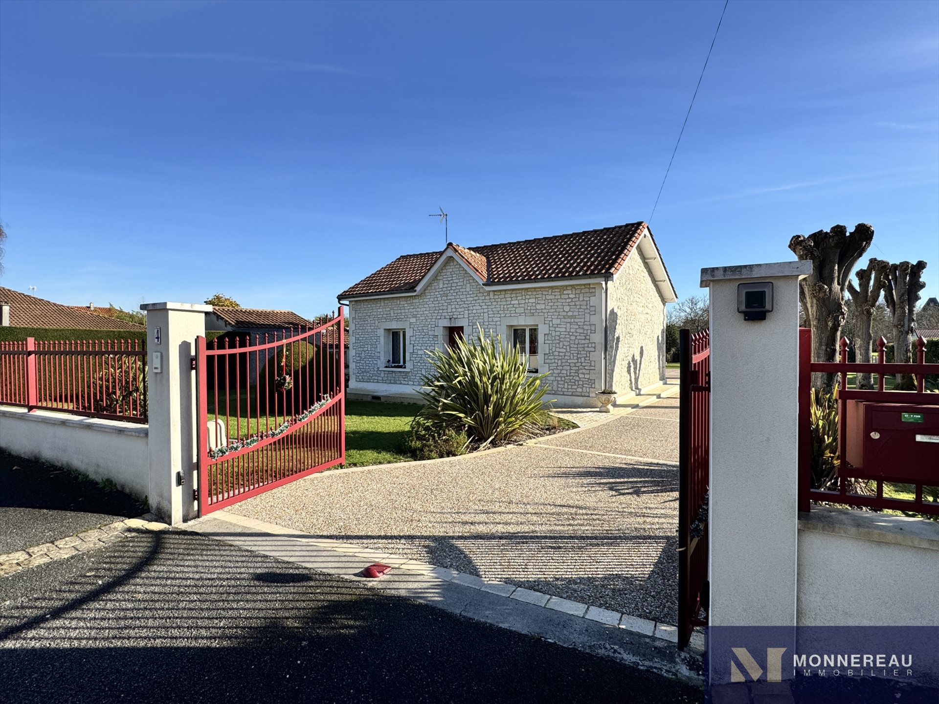 Maison à vendre, 118m², Barbezieux-Saint-Hilaire