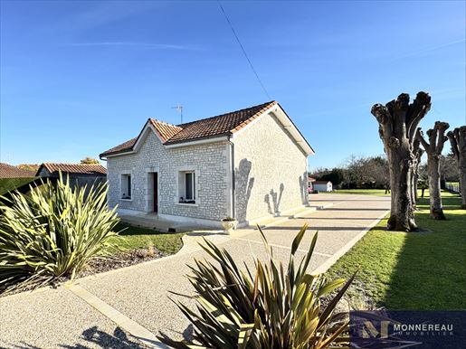 Maison 4 pièces 118 m² · à Barbezieux-Saint-Hilaire · 118 m² · 250 000 €