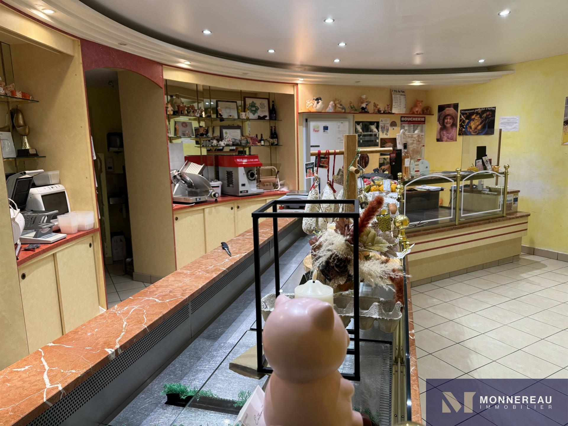 Maison à vendre, 188m², Baignes-Sainte-Radegonde