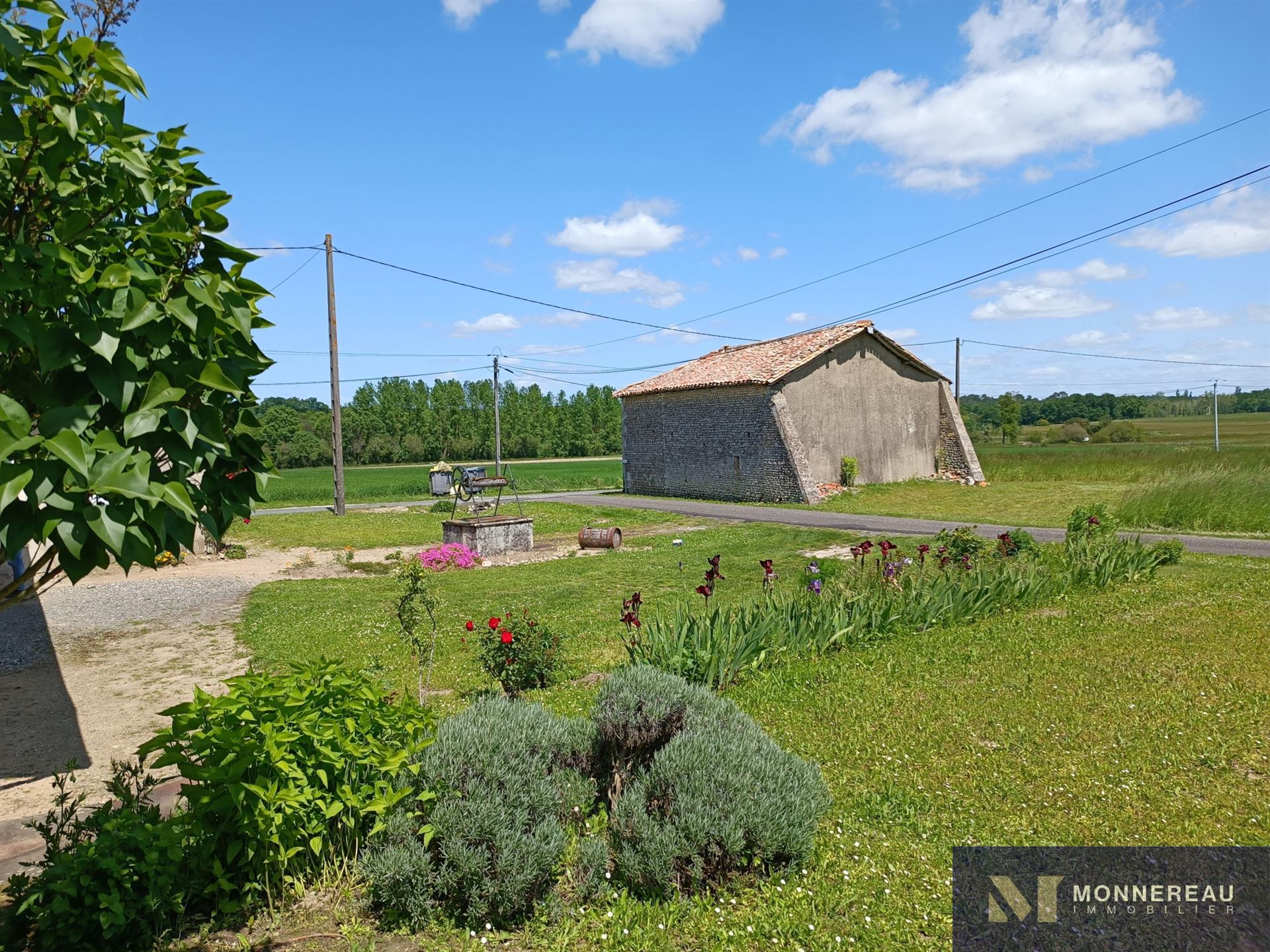 Maison à vendre, 70m², Saint-Maigrin