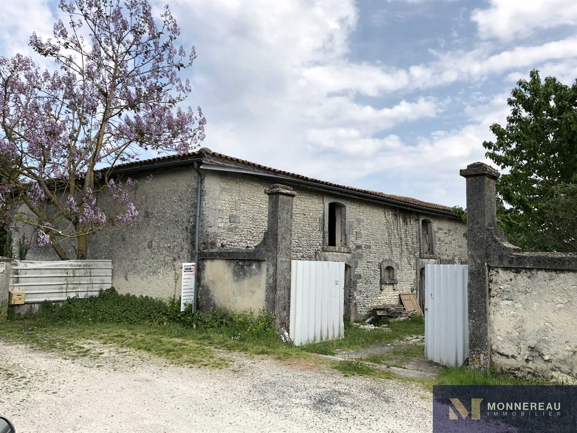 Maison à vendre, 300m², Barbezieux-Saint-Hilaire