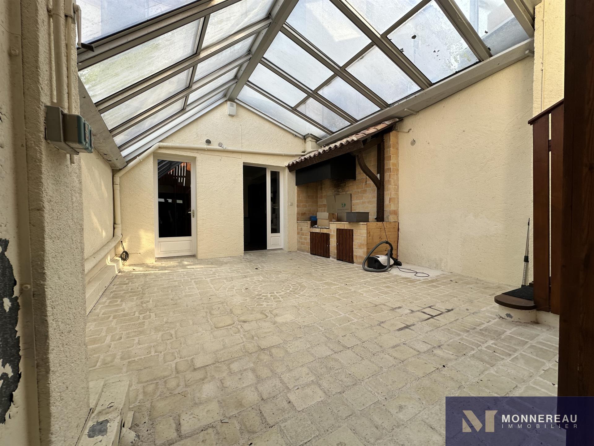 Appartement à vendre, 205m², Barbezieux-Saint-Hilaire