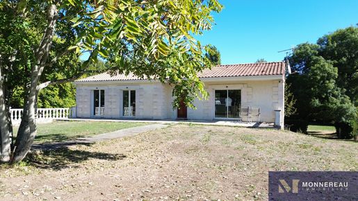 Maison 4 pièces 105 m² · à Saint-Germain-de-Lusignan · 105 m² · 241 500 €