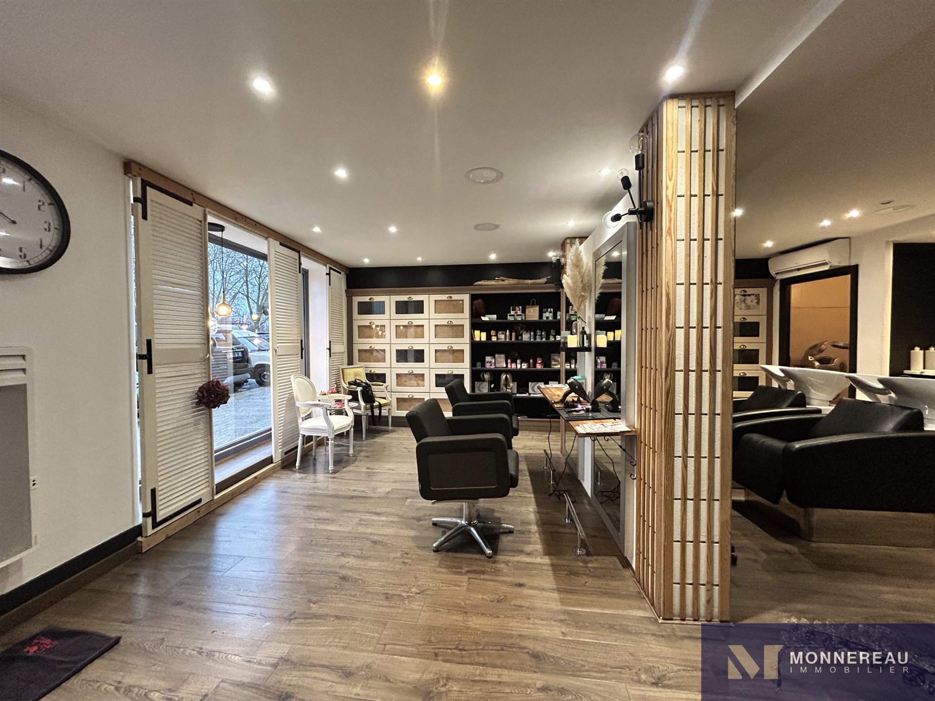 Maison à vendre, 381m², Saintes