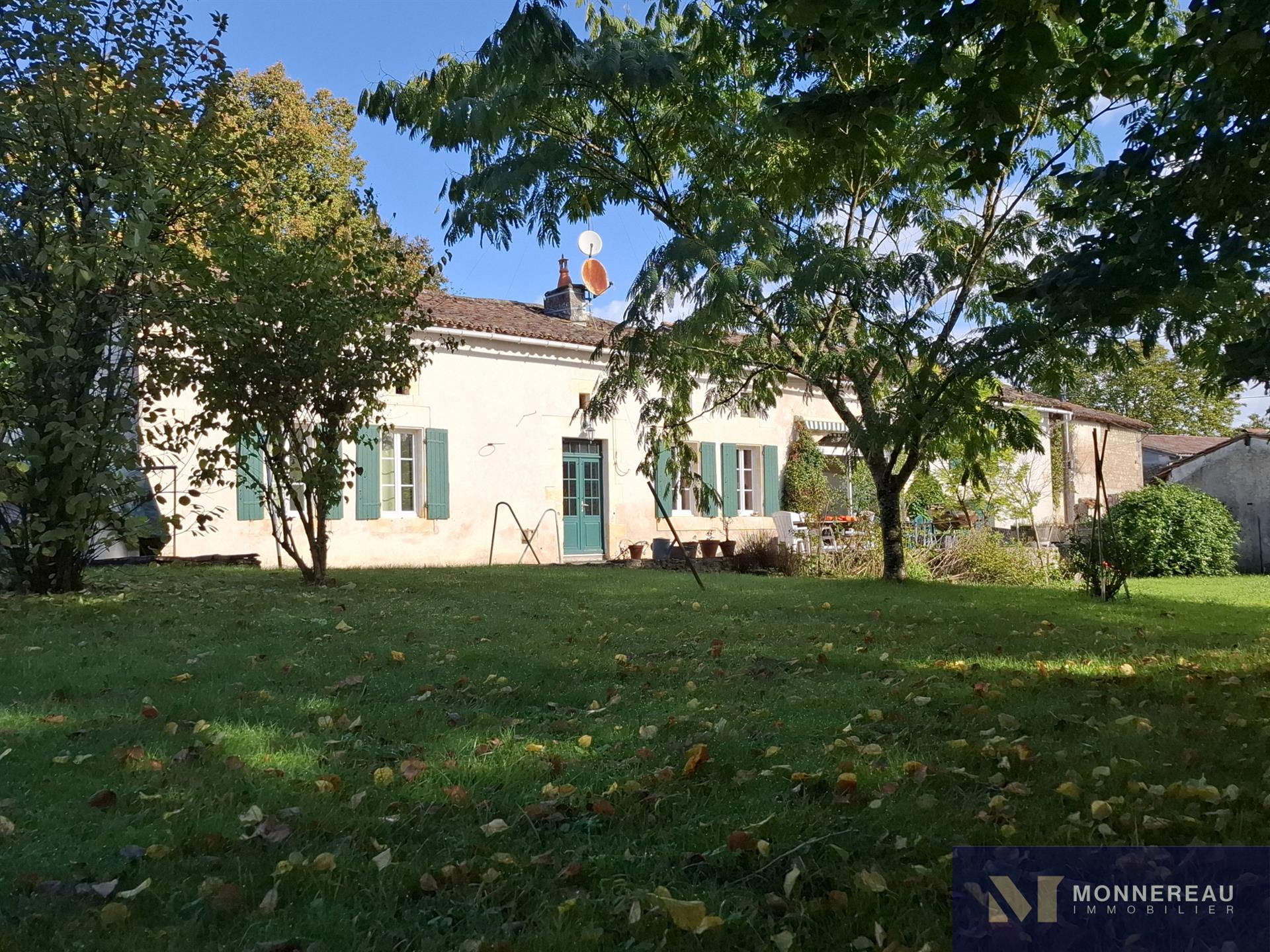 Maison à vendre, 170m², Baignes-Sainte-Radegonde
