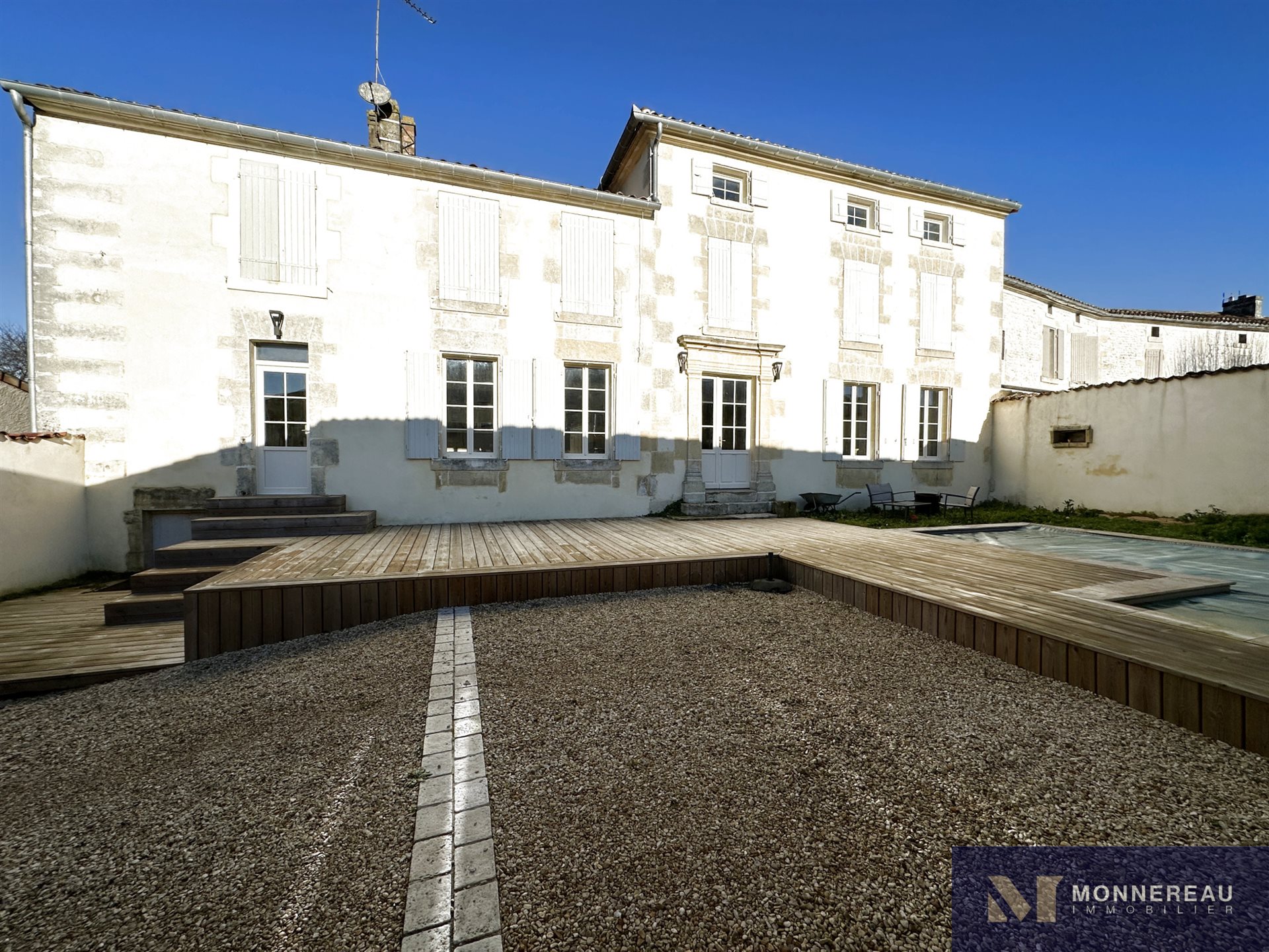 Maison à vendre, 192m², Louzac-Saint-André