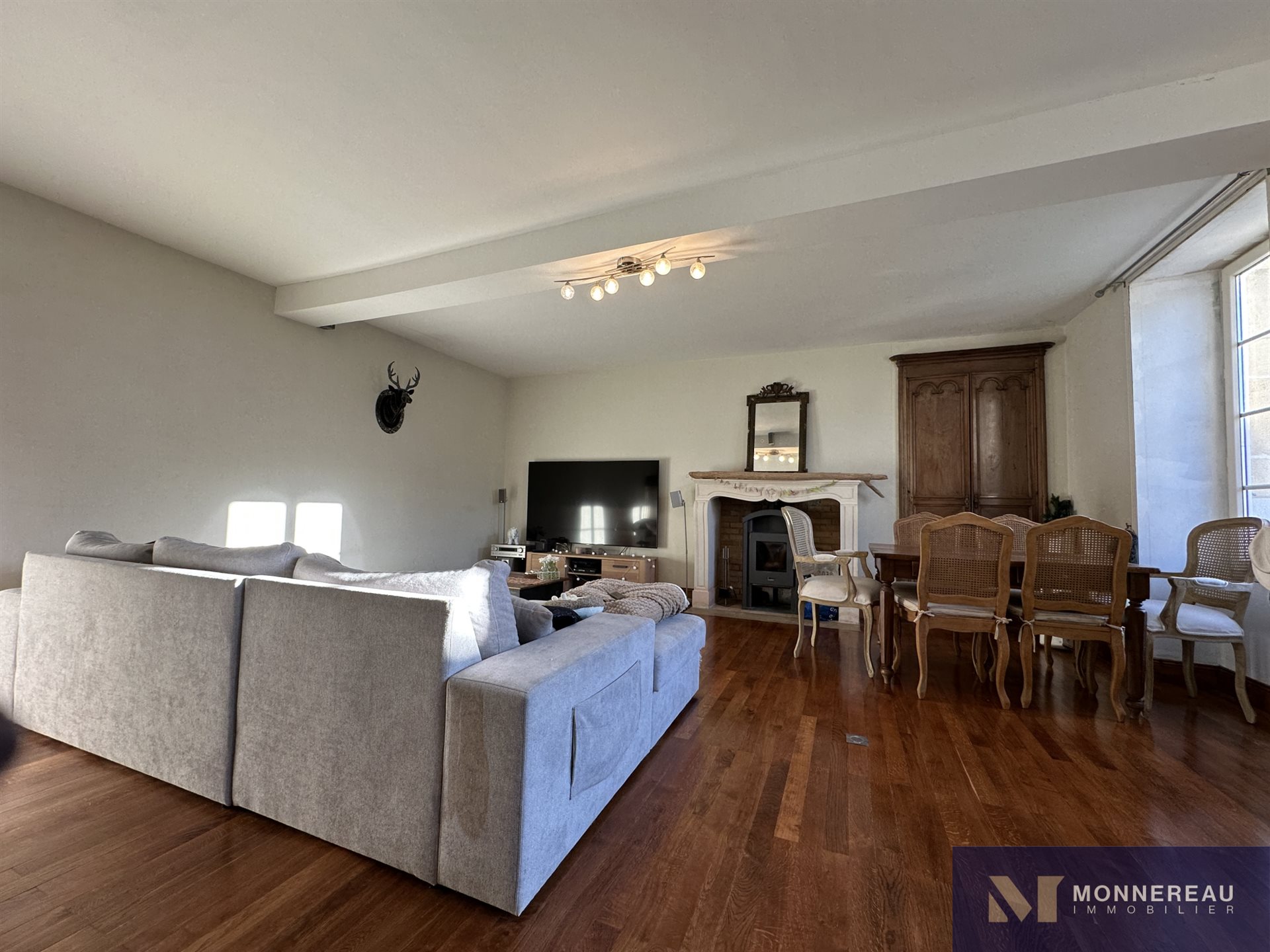 Maison à vendre, 192m², Louzac-Saint-André