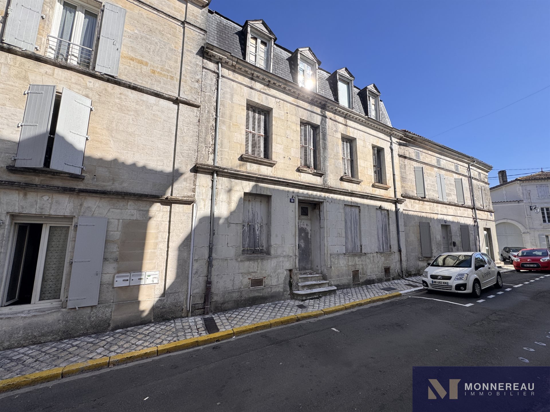 Maison à vendre, 500m², Barbezieux-Saint-Hilaire