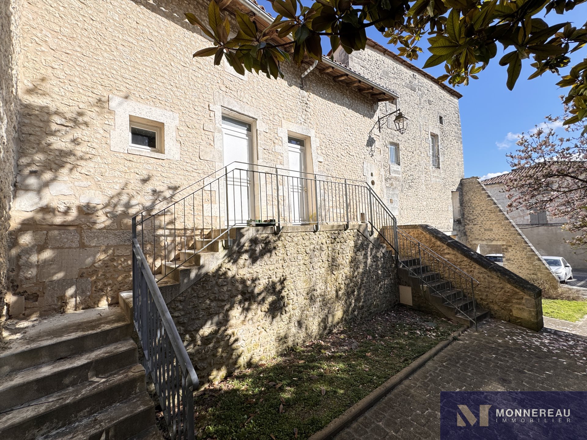 Maison à vendre, 200m², Barbezieux-Saint-Hilaire