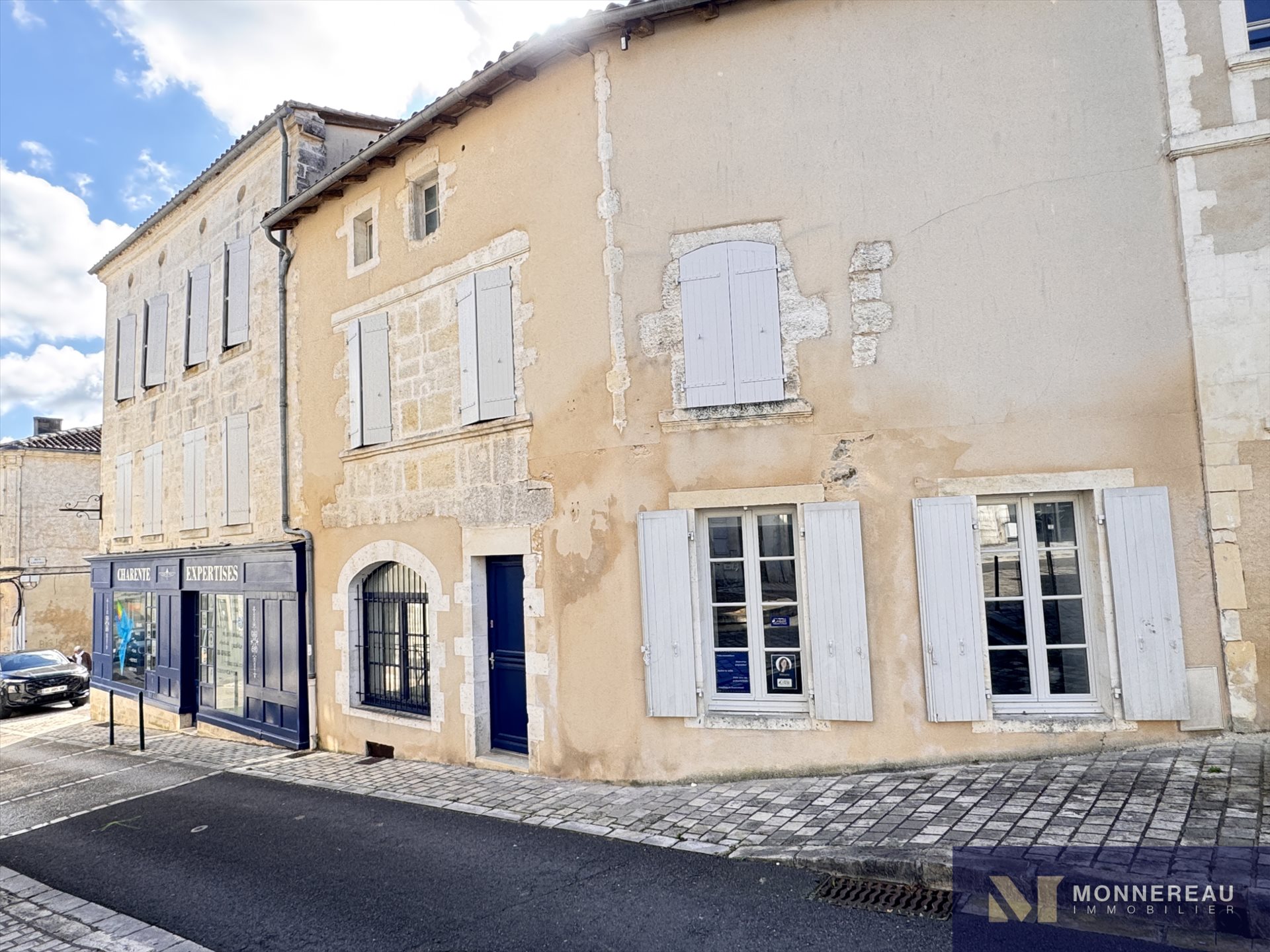 Maison à vendre, 200m², Barbezieux-Saint-Hilaire