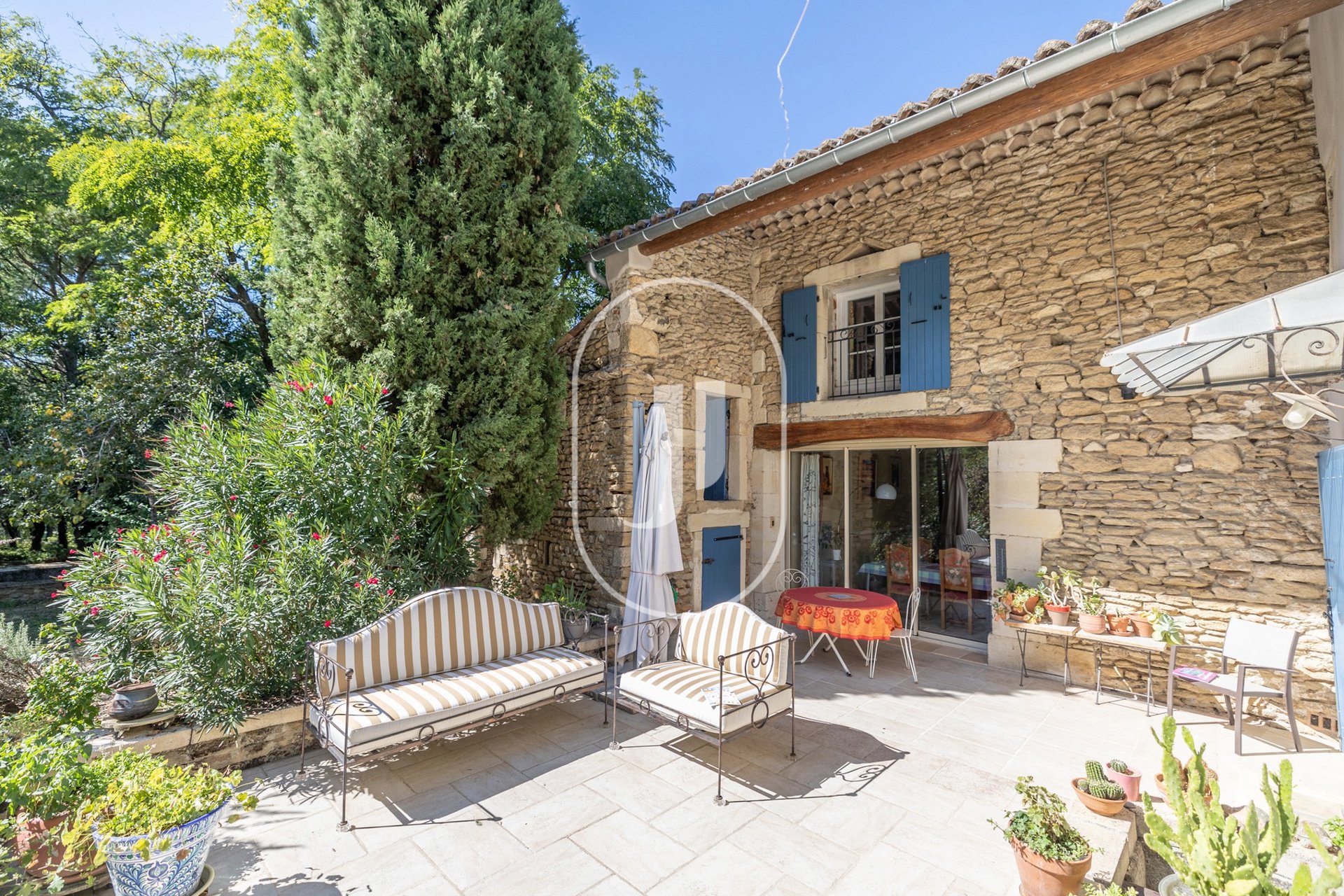 Maison à vendre, 4m², Richerenches