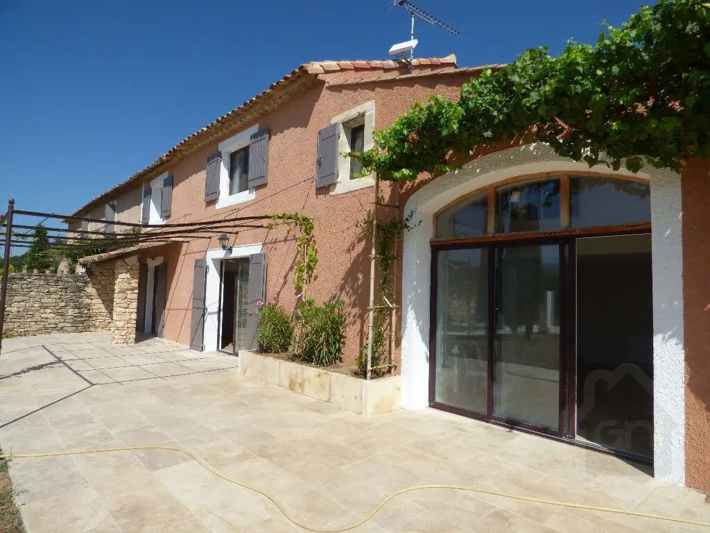 Maison à louer, 128m², Goult