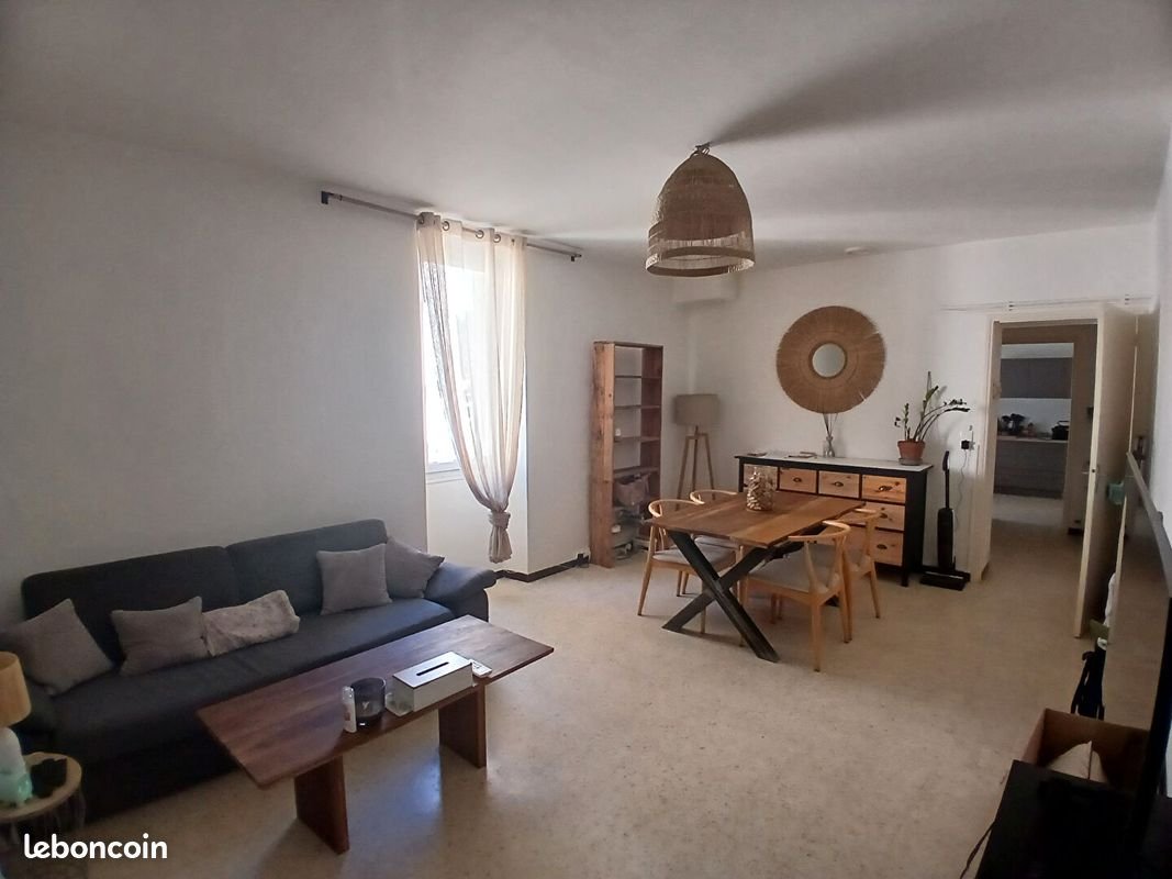 Appartement à louer, 84m², Saint-Andiol