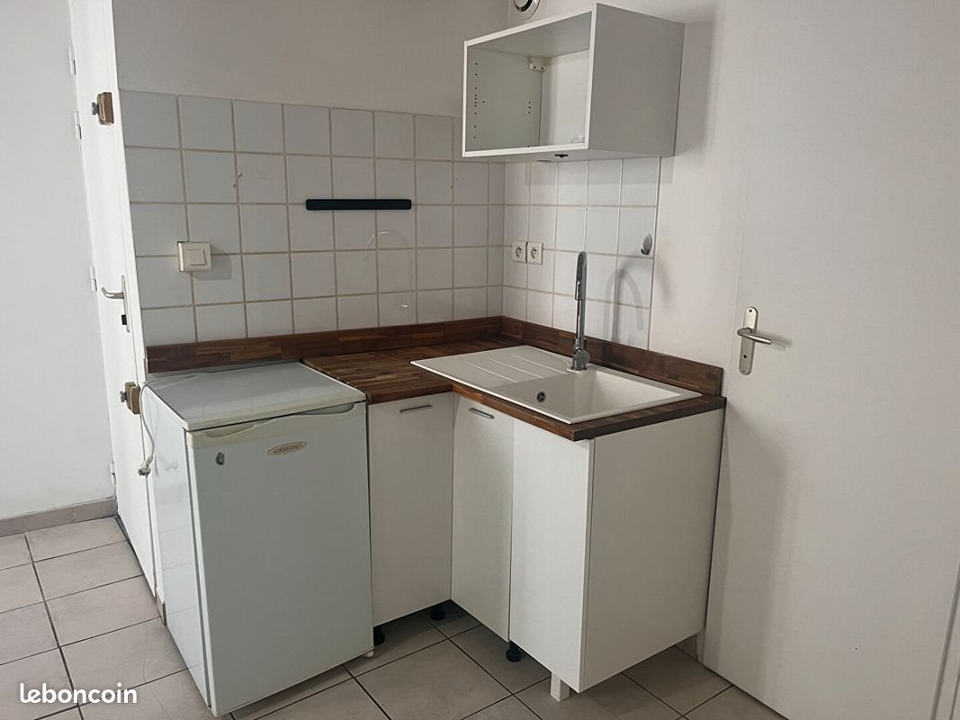 Appartement à louer, 25m², Istres