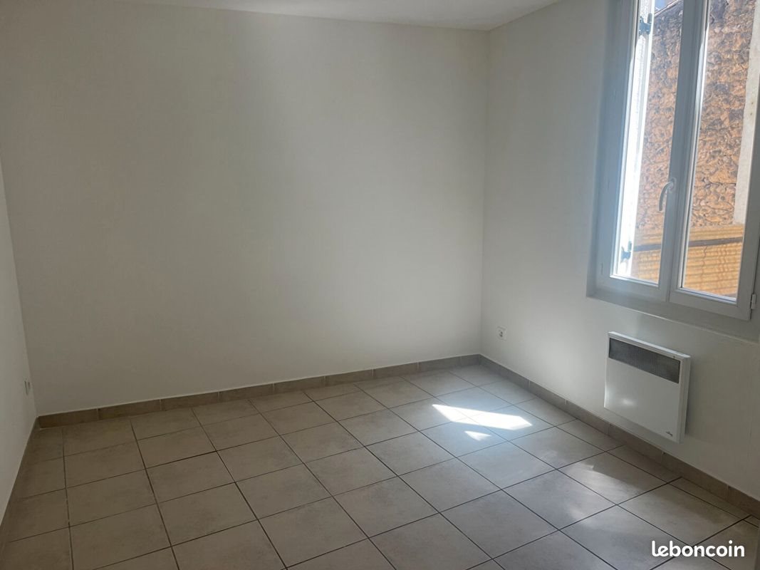 Appartement à louer, 25m², Istres