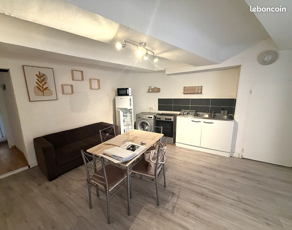 Appartement à vendre, 35m², Saint-Mitre-les-Remparts