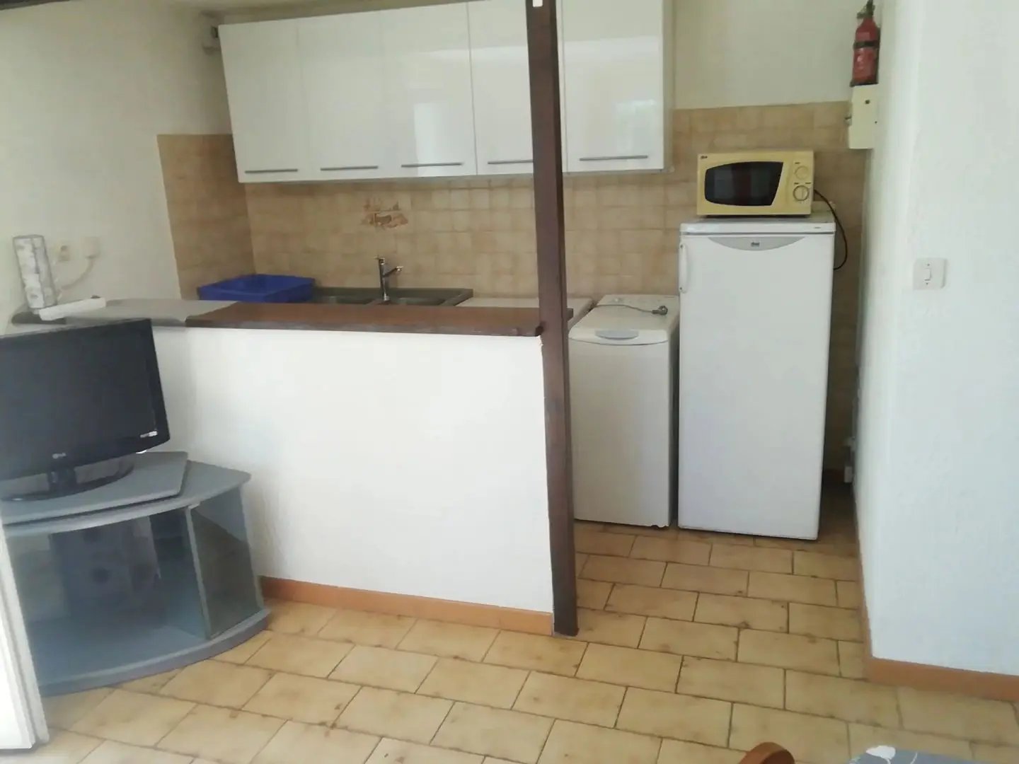 Appartement à louer, 33m², Saint-Mitre-les-Remparts