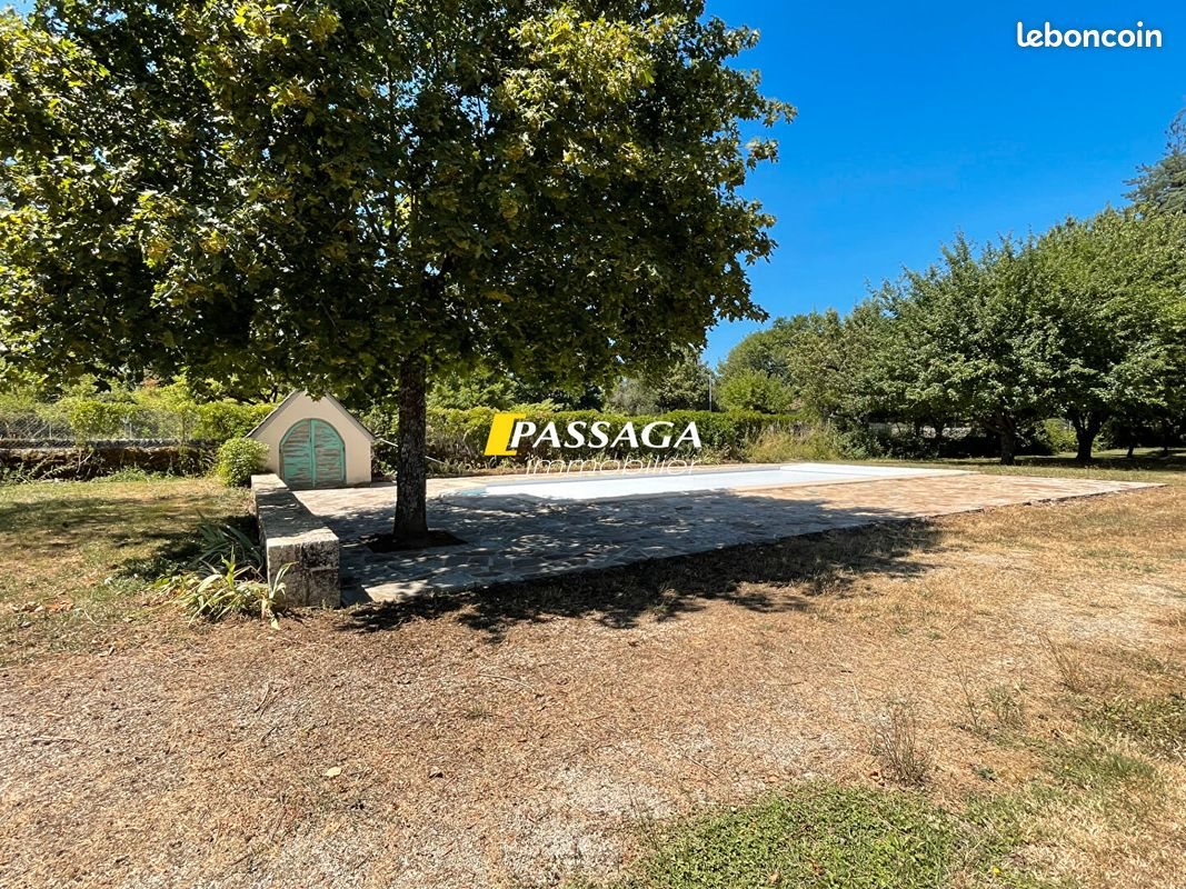 Maison à vendre, 200m², Laissac