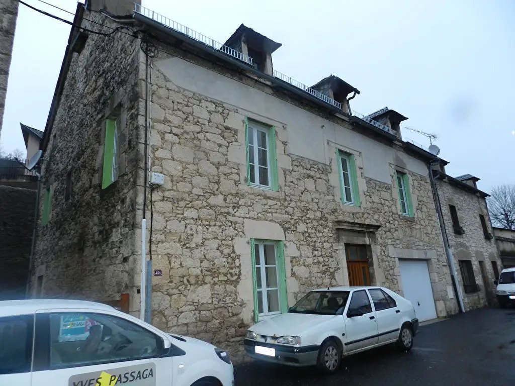 Appartement à louer, 103m², Montrozier