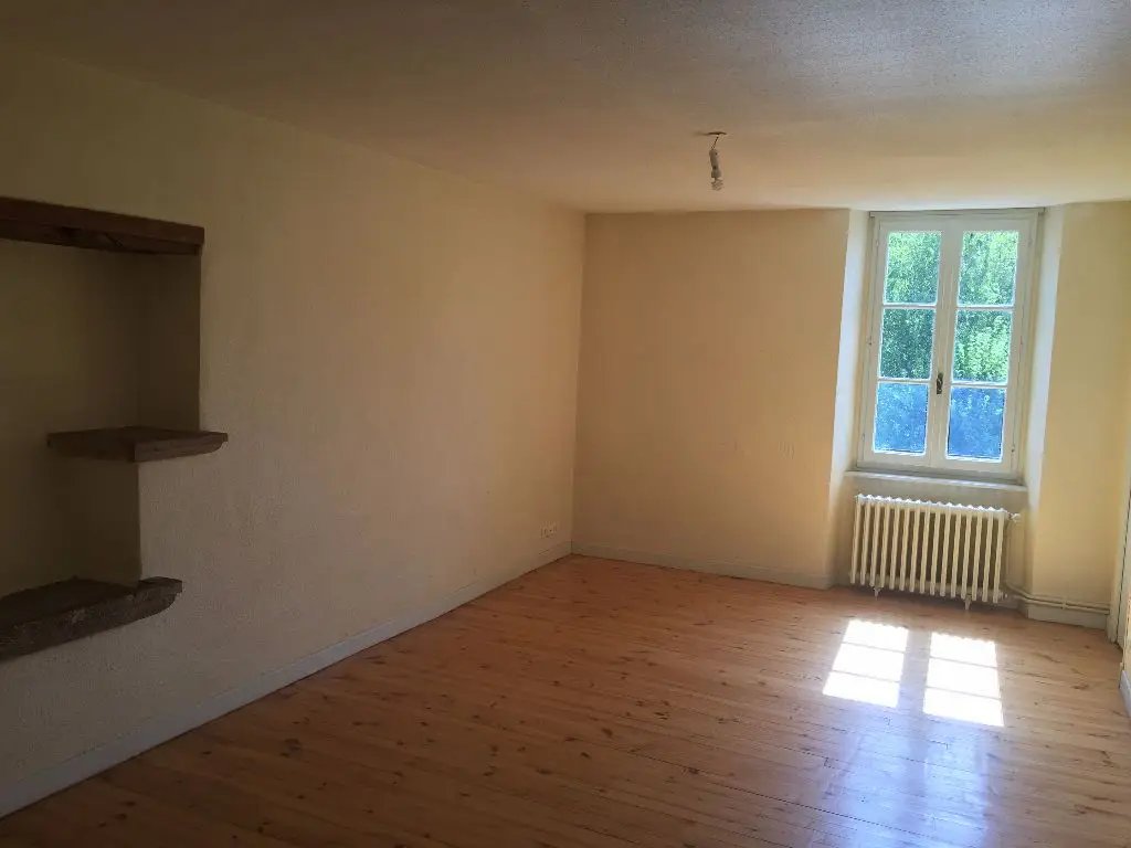 Appartement à louer, 103m², Montrozier