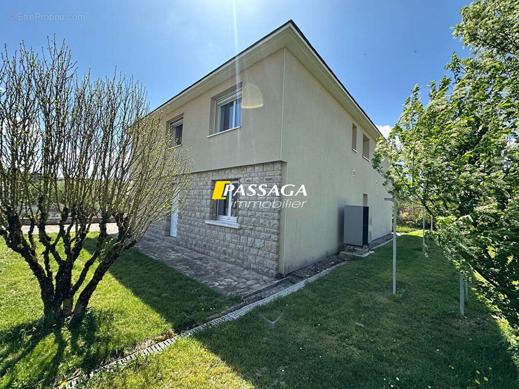 Maison à vendre, 177m², Sévérac-le-Château