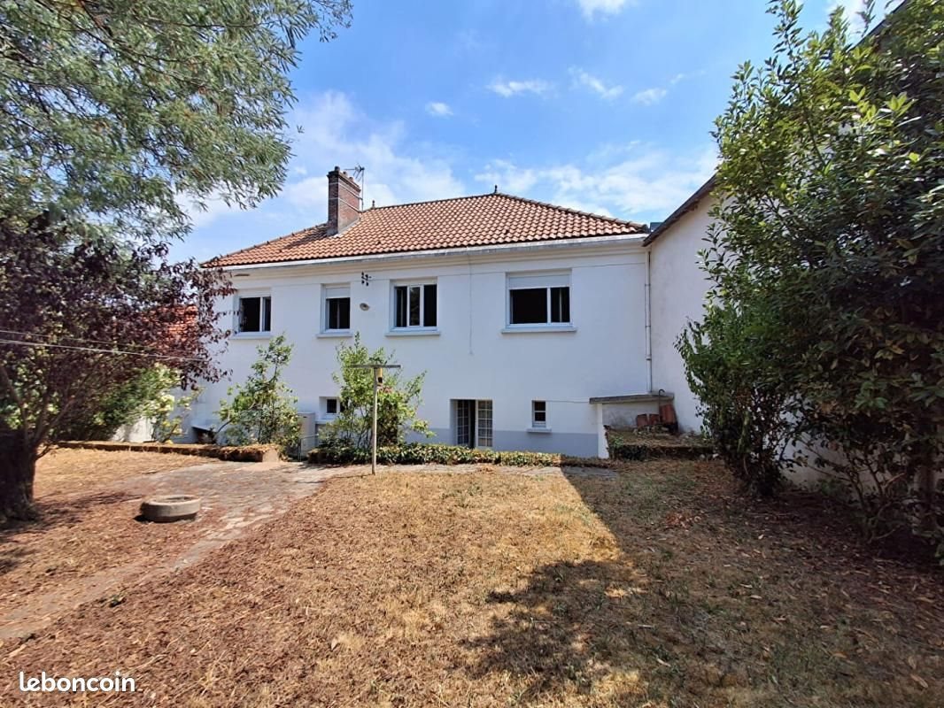 Maison à vendre, 139m², Paulx
