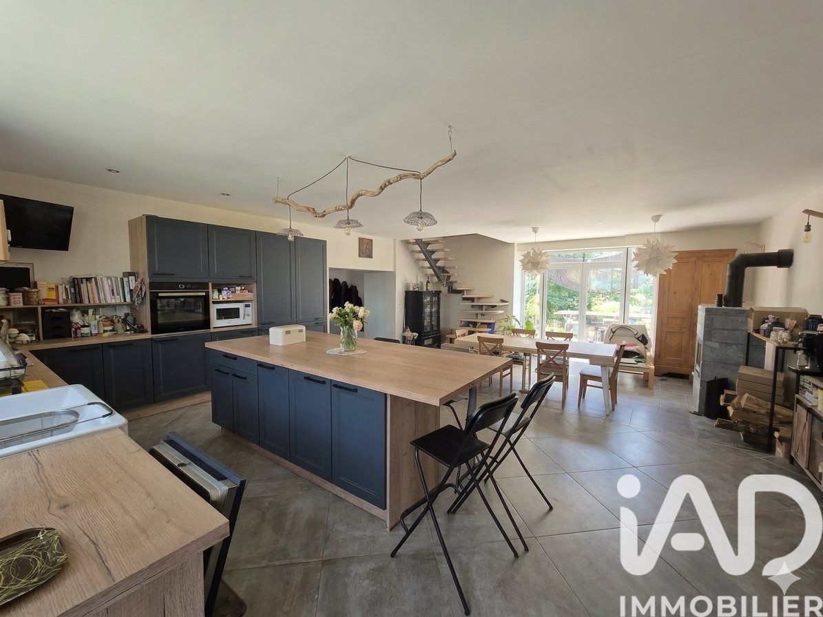 Maison à vendre, 271m², Le Vernet-Chaméane