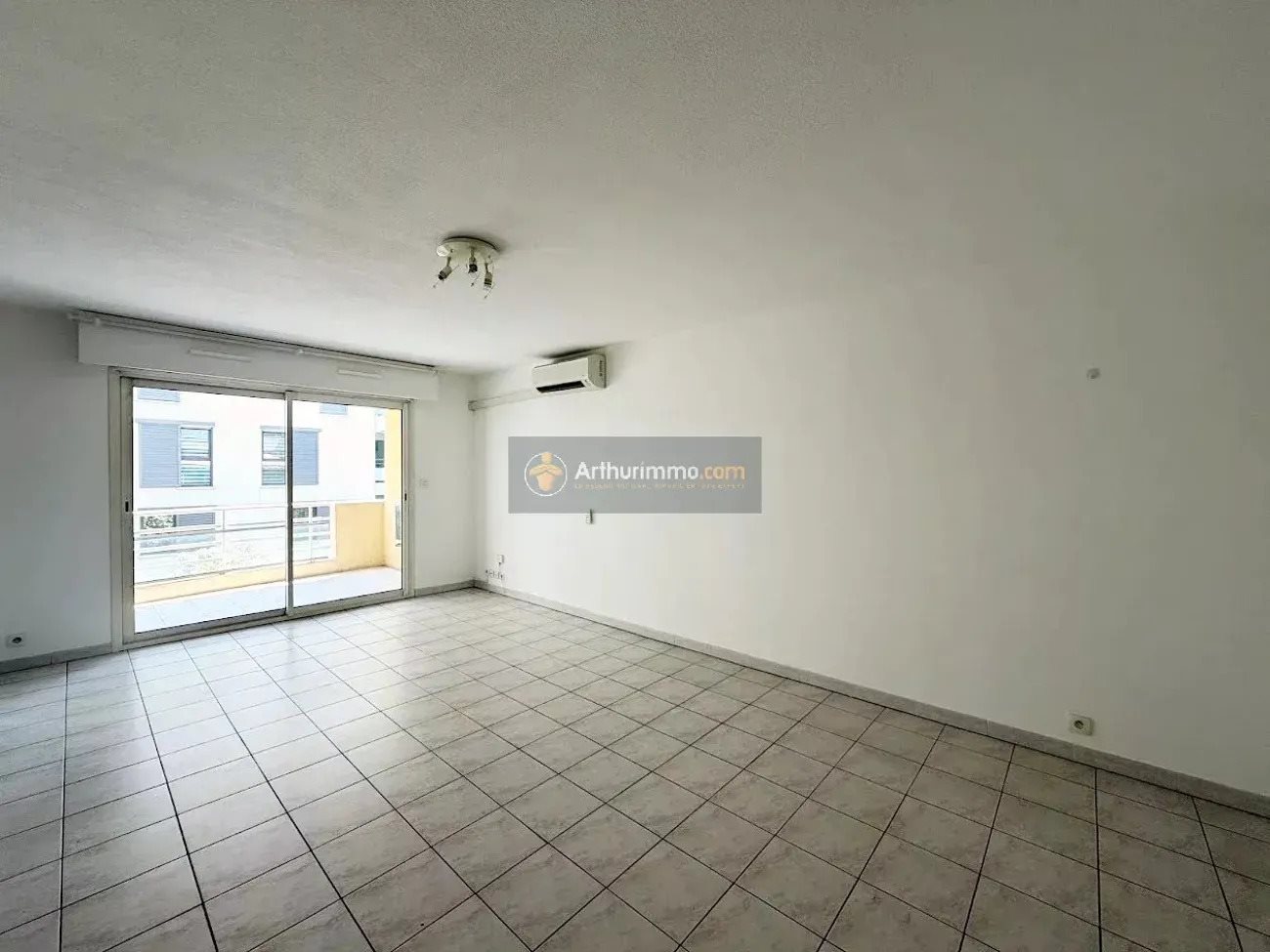 Appartement à louer, NaNm², Saint-Raphaël