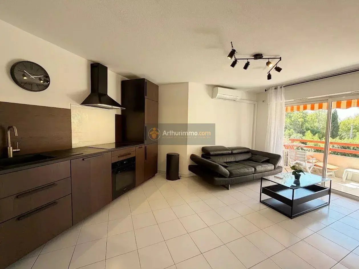 Appartement à louer, 40m², Saint-Raphaël