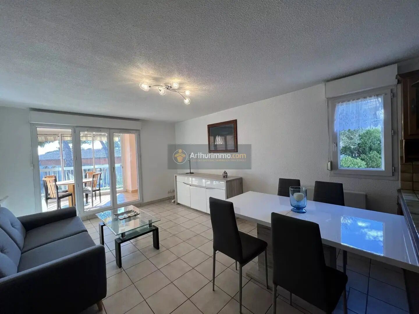 Appartement à louer, 61m², Fréjus